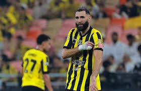 0买量，结果收入扑了？Supercell新游数据如何？