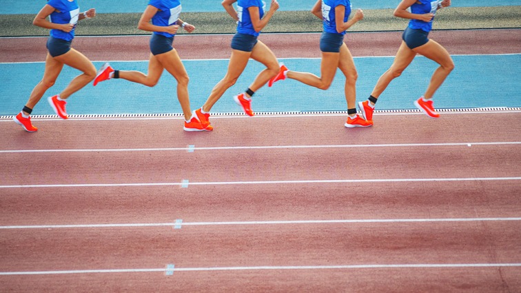 MLB》笑死！ 大谷翔平上垒聊起来 张育成：想知道聊什么？ 问我认识阳岱钢吗