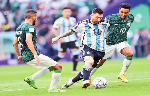 [英超]埃基蒂克精准助攻 维尔茨单刀破门